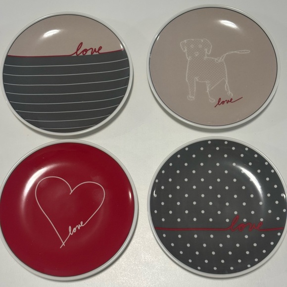 Royal Doulton Other - ❤️Royal Doulton Love Collection Plates - Set of Four Plates